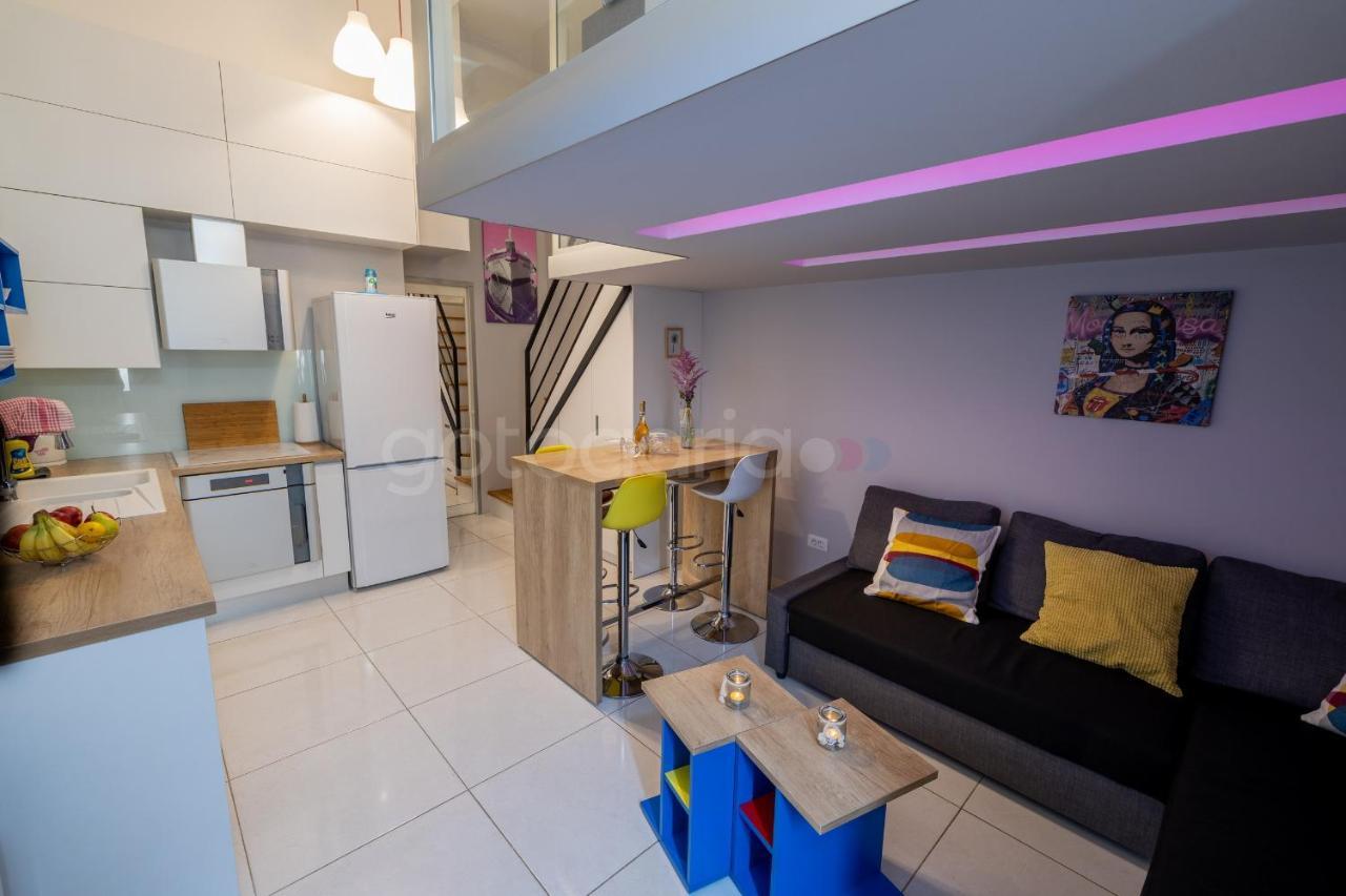 Modern Duplex Studio Tommy マカルスカ エクステリア 写真