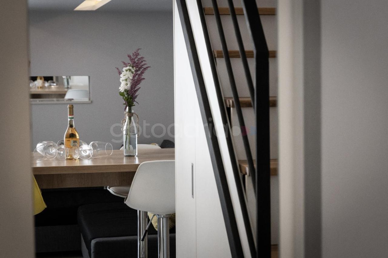 Modern Duplex Studio Tommy マカルスカ エクステリア 写真