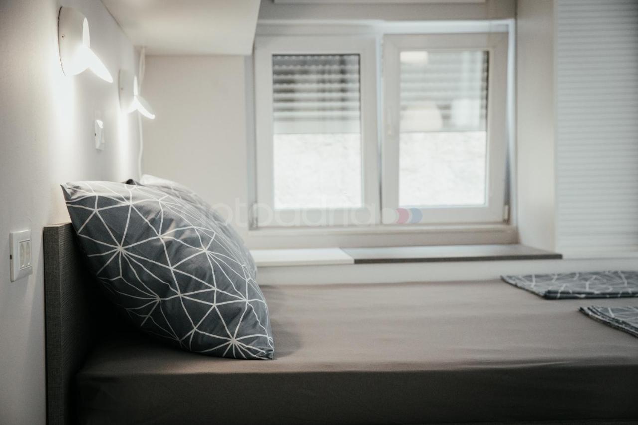 Modern Duplex Studio Tommy マカルスカ エクステリア 写真
